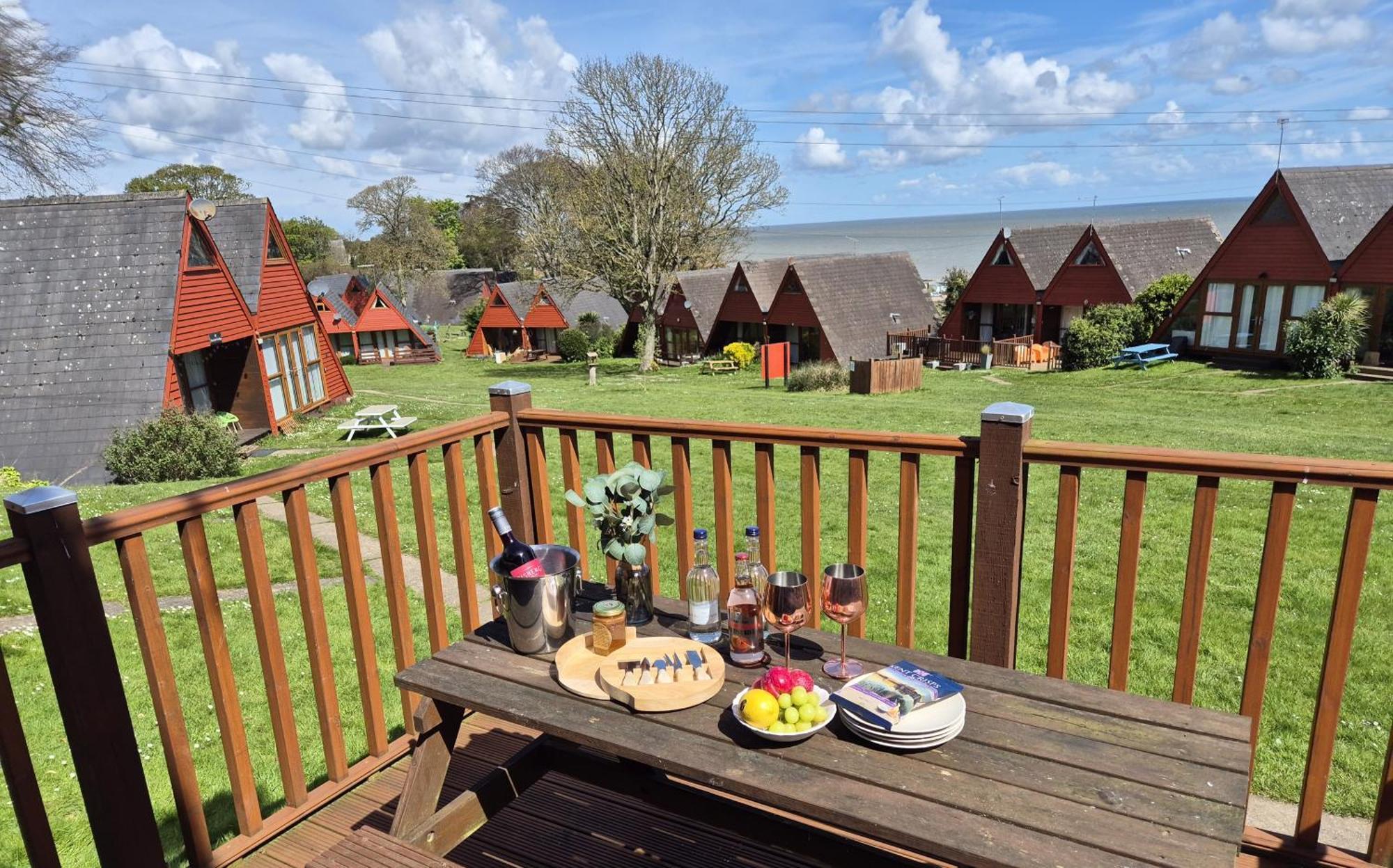 Willa Wow! Amazing Sea Views At Coastal Chalet In Kingsdown Park With Pool No 40 Zewnętrze zdjęcie